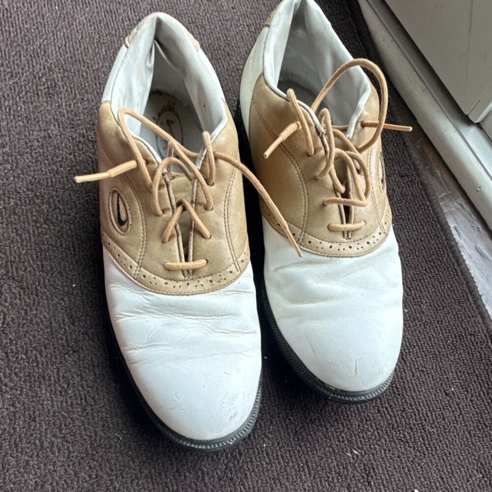 Vintage Nike Golf Shoes Men’s 10.5 White Tan Leather Saddle Wingtip Spikes